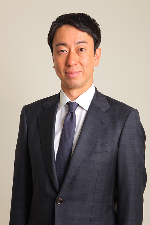 代表取締役　小山慎一郎